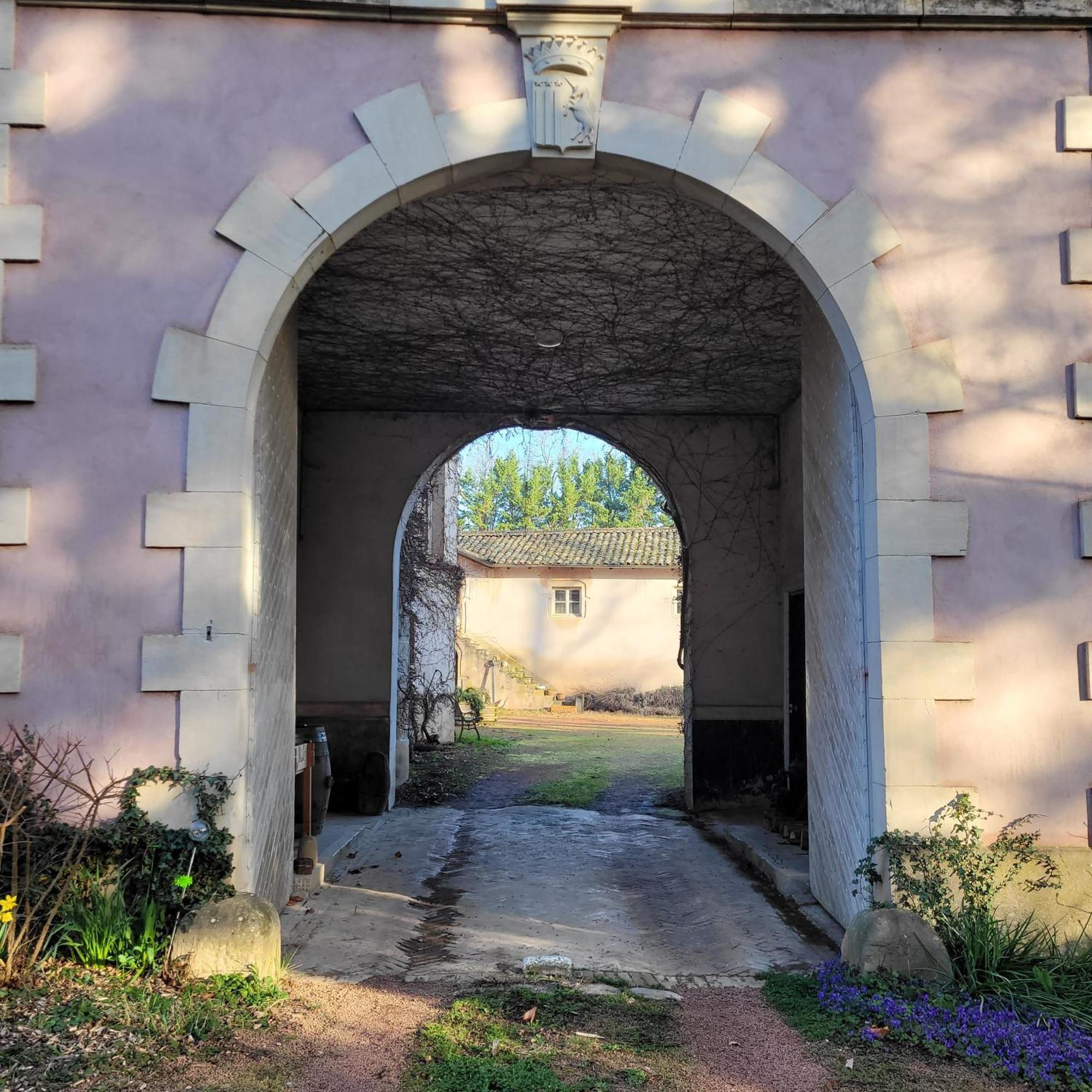 L'Ancre Vive Bed & Breakfast Charentay Exterior photo
